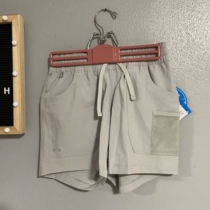 Columbia PFG new with tags shorts